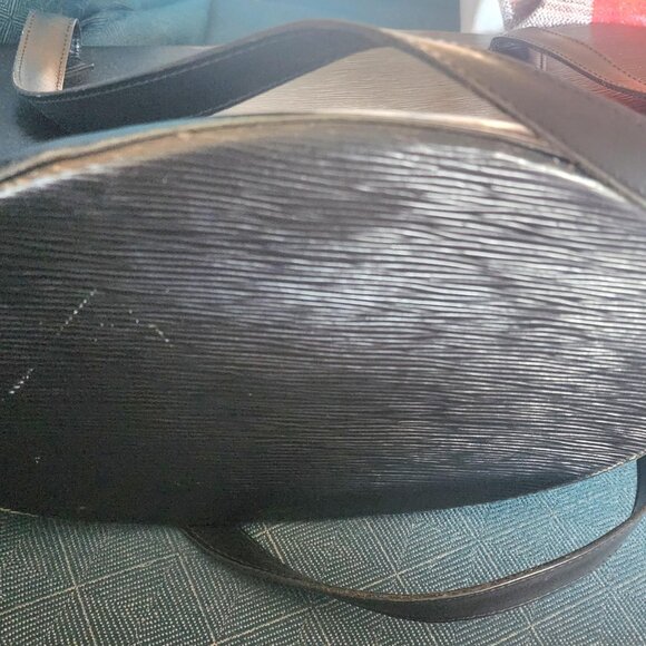 MAKE OFFER! Vintage 1993 Louis Vuitton handbag. Originally $2,600. - Picture 6 of 8